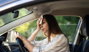 спекотно в салоні автомобіля